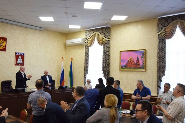 Ухтинские депутаты поддержали досрочное прекращение полномочий руководителя Администрации Магомеда Османова